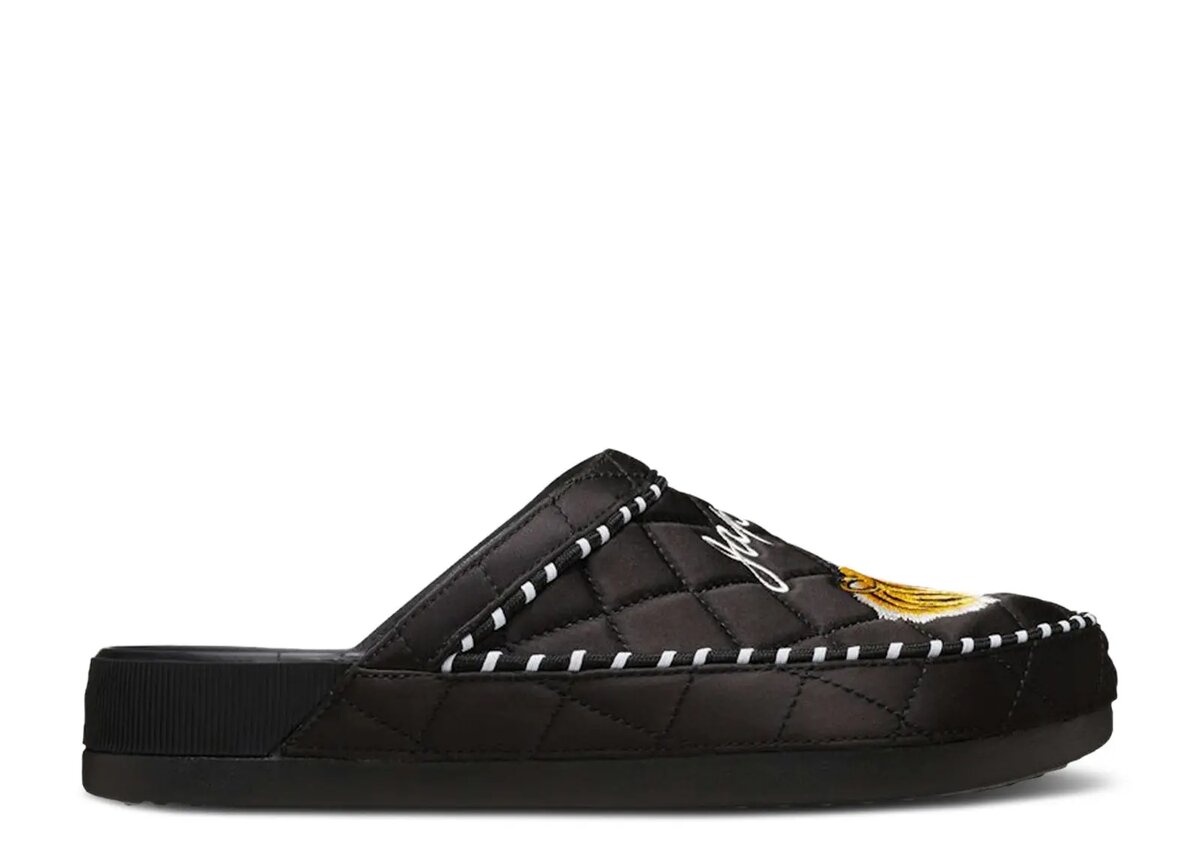 BEAMS x Dylan Clog ‘Sukajan’ BEAMS x Dylan Clog ‘Sukajan’