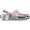 Coca-Cola x Crocs Crossover Light X udendørs flade sko, casual sports-sandaler til både mænd og kvinder i gråt