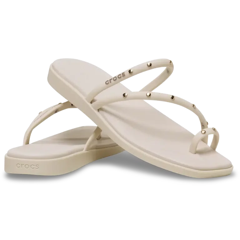 Miami-sandal med nitter ved tåremmen Miami-sandal med nitter ved tåremmen